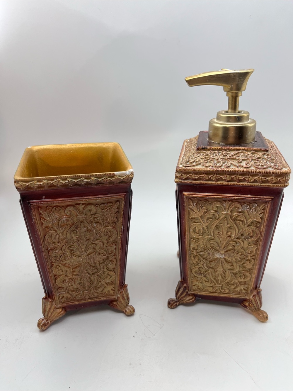 Decorative Gold and Burgundy Bathroom Accessory Set - Pump Dispenser & Tumbler